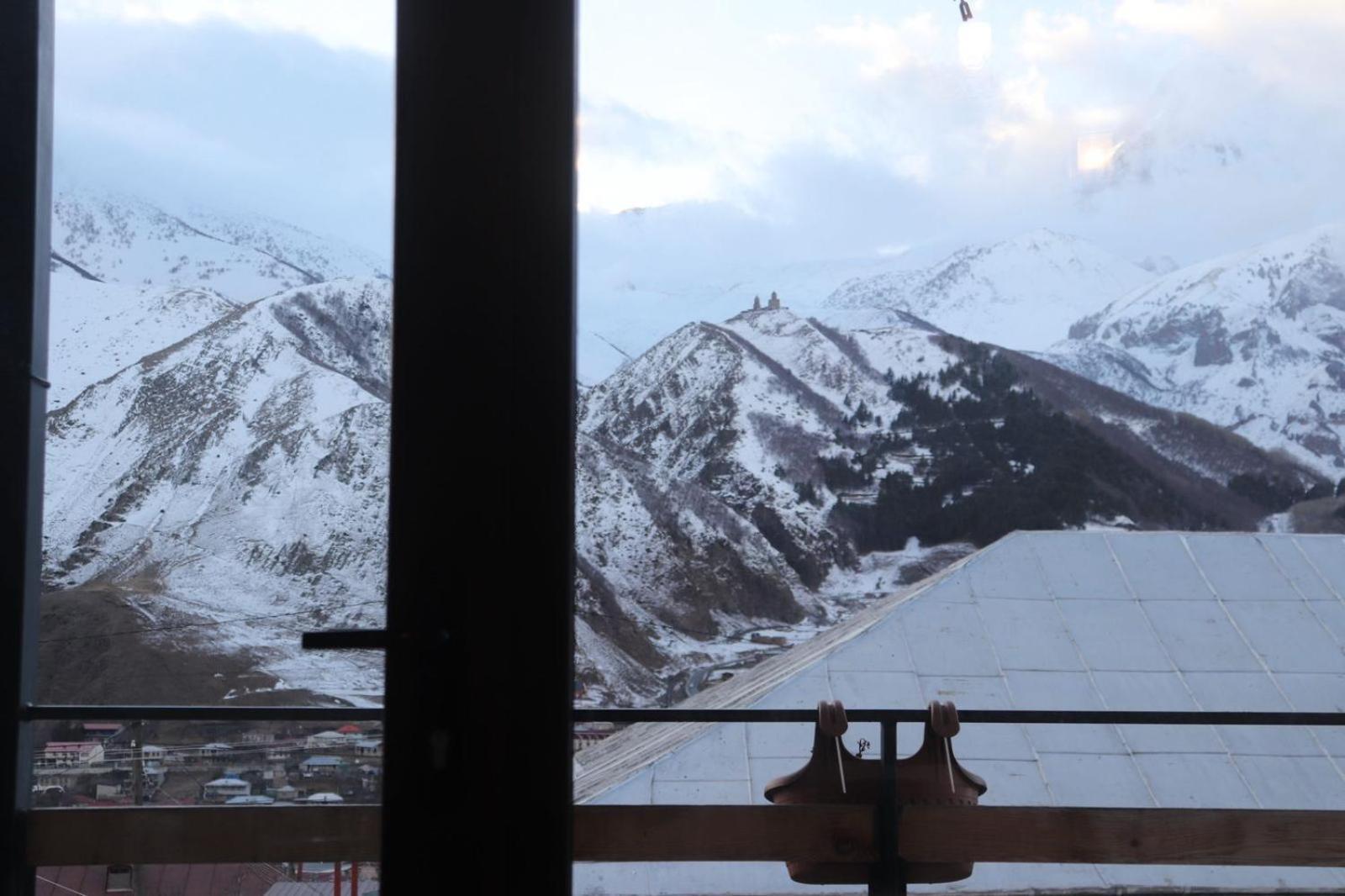 Guesthouse Relax In Kazbegi Ngoại thất bức ảnh