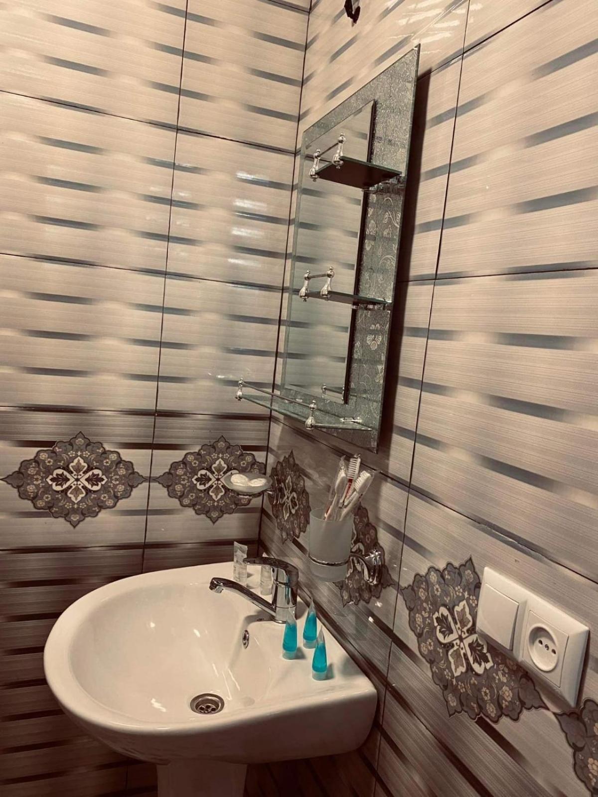 Guesthouse Relax In Kazbegi Ngoại thất bức ảnh